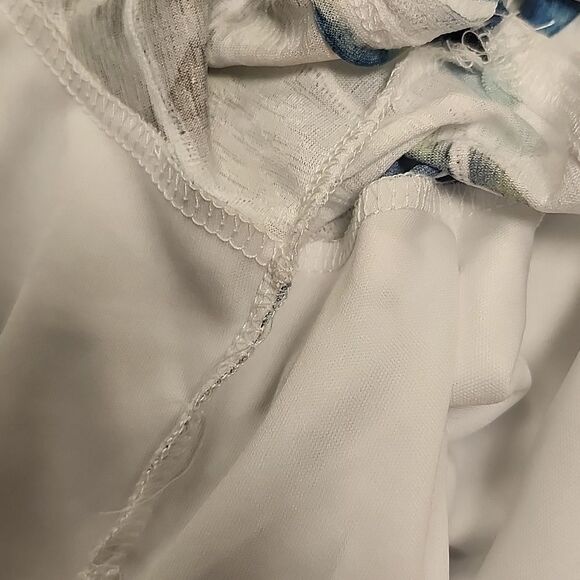 BRAND NEW SALOOS SHORT SLEEVE FLORAL PRINT DESIGN WOMEN'S BLOUSE - Picture 10 of 11